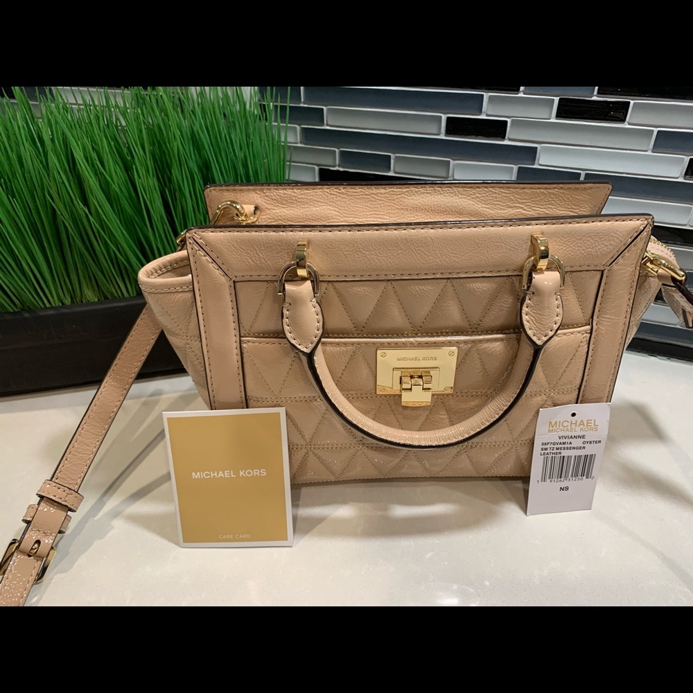 Michael Kors Vivianne oyster patent leather bag